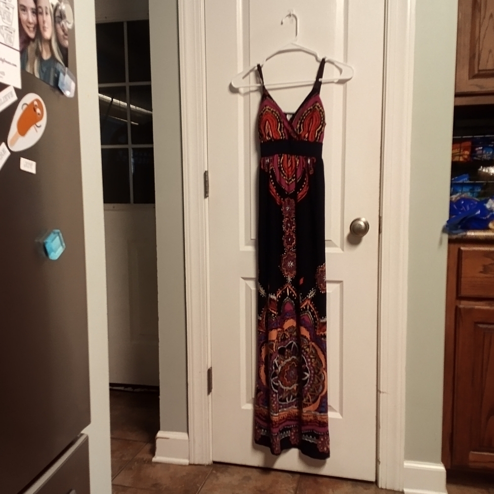 Charming Charlie Vintage Bohemian Maxi Dress with Paisley Print S Black Pink